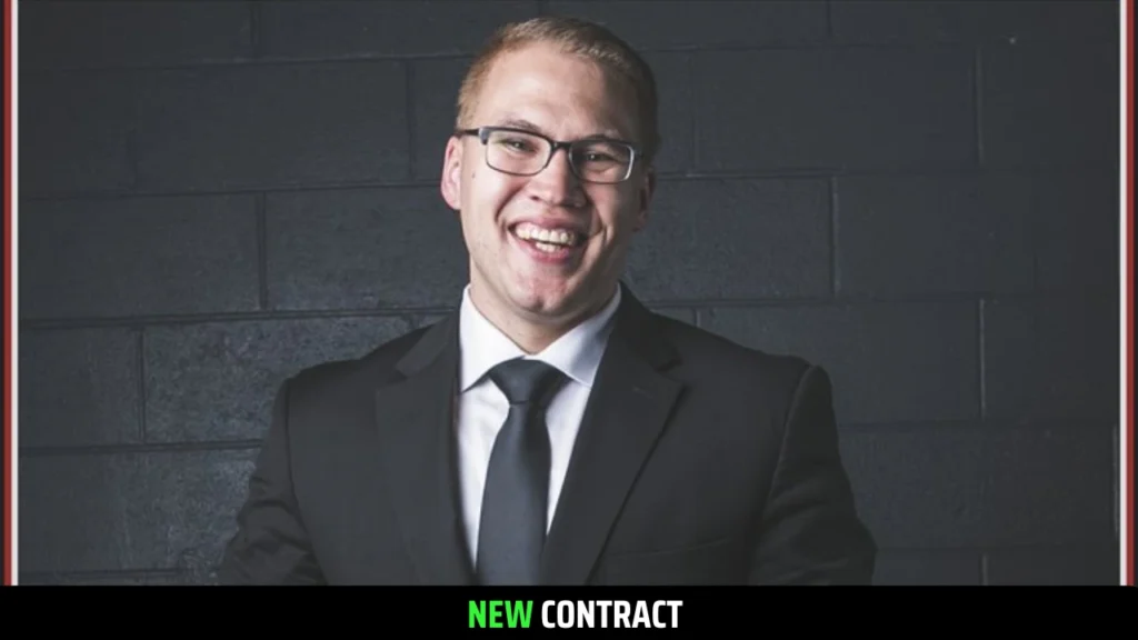 Exclusive! Ian Riccaboni Signs Contract with AEW & ROH